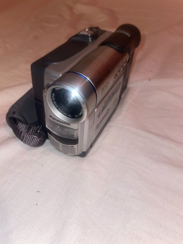 Panasonic ds60 camcorder - nv-ds60,