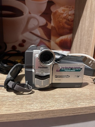 Panasonic ds60eg camcorder - nv-ds60eg,